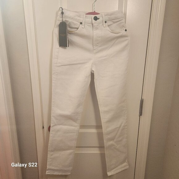 Rag & Bone White Jeans. Looks like High rise/straight fit. NWT. Size 26. - Picture 1 of 10
